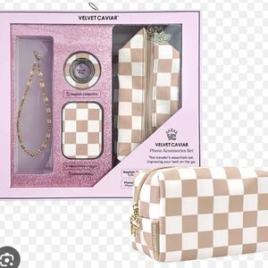 Velvet Caviar Checkered Phone Accessories Set in Pink and Tan